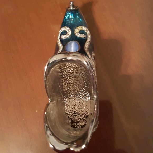 Vintage Decorative Collectible Miniature Shoe Metal - Picture 4 of 12